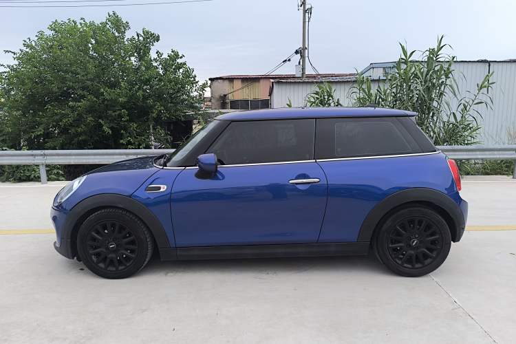 Used MINI 2019 1.5T ONE PLUS Exterior 4