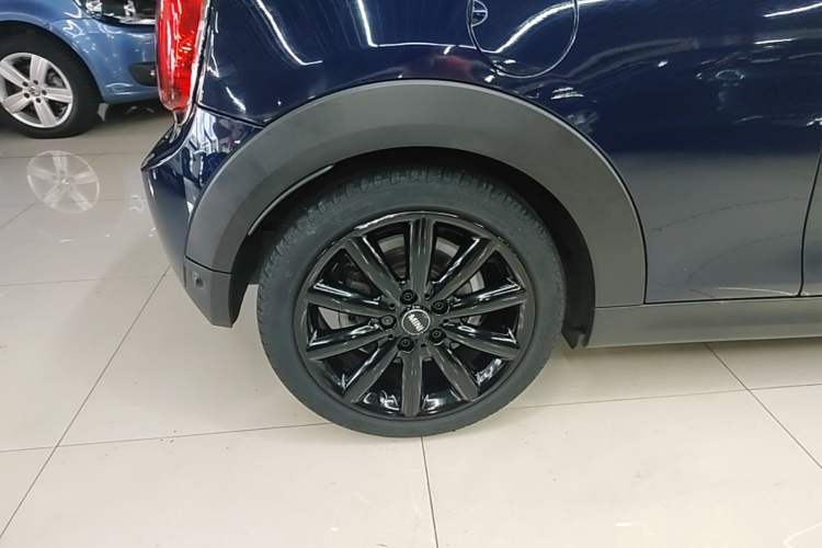 Used MINI 2019 1.5T COOPER Artist Exterior 5