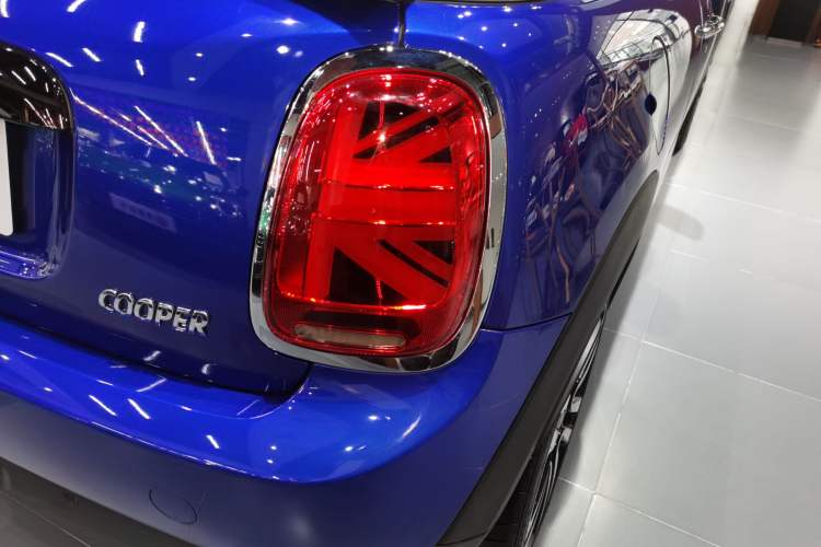 Used MINI 2019 1.5T COOPER CABRIO Artist Exterior 6