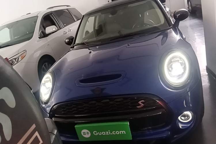 Used MINI 2019 2.0T COOPER S Classic Edition Front