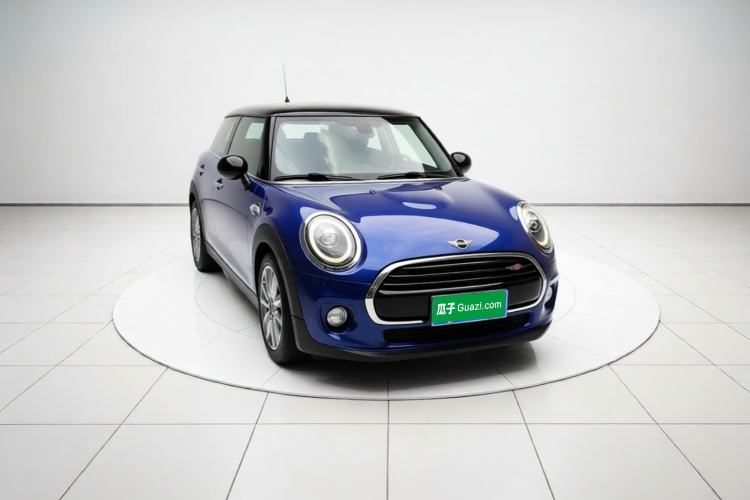 Used MINI 2019 1.5T COOPER Classic Edition Front