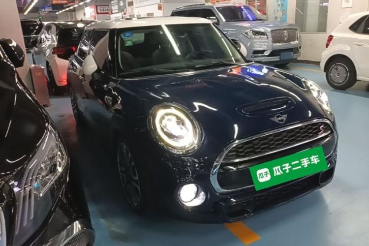 Used MINI 2019 2.0T COOPER S Artist Five-Door Edition Front Right 45 Deg
