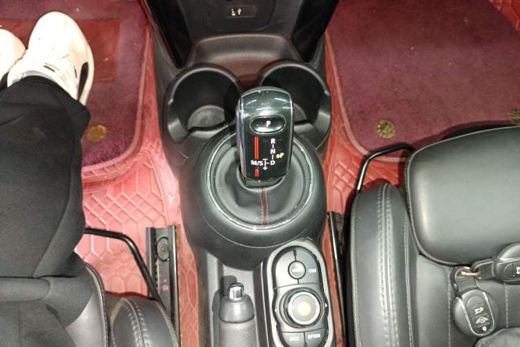 Used MINI 2019 2.0T COOPER S Artist Five-Door Edition Gear Lever