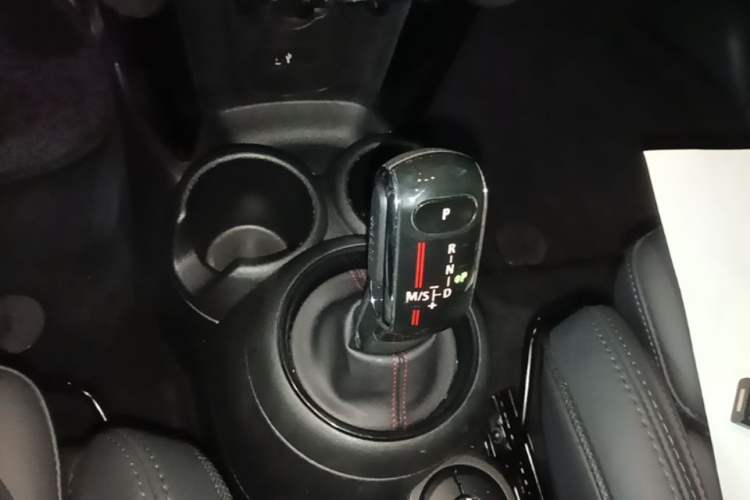Used MINI 2019 2.0T COOPER S Artist Five-Door Edition Gear Lever