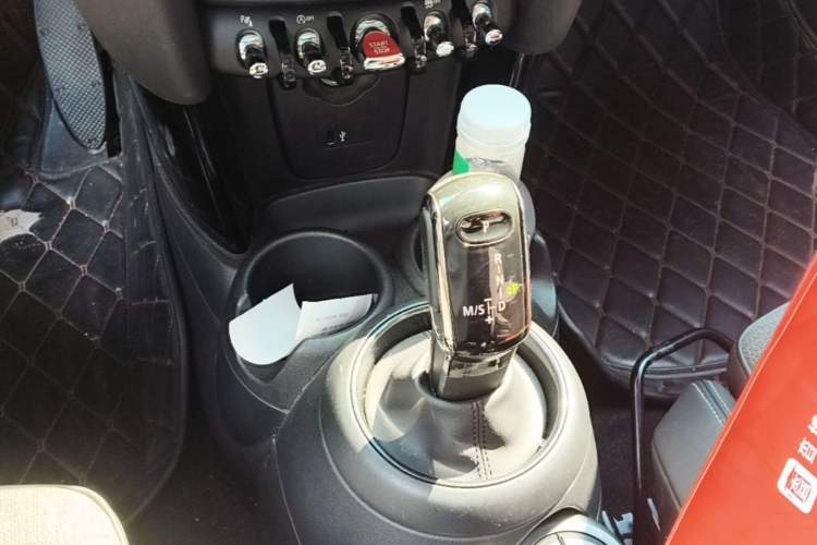 Used MINI 2019 1.5T COOPER Classic Edition Gear Lever
