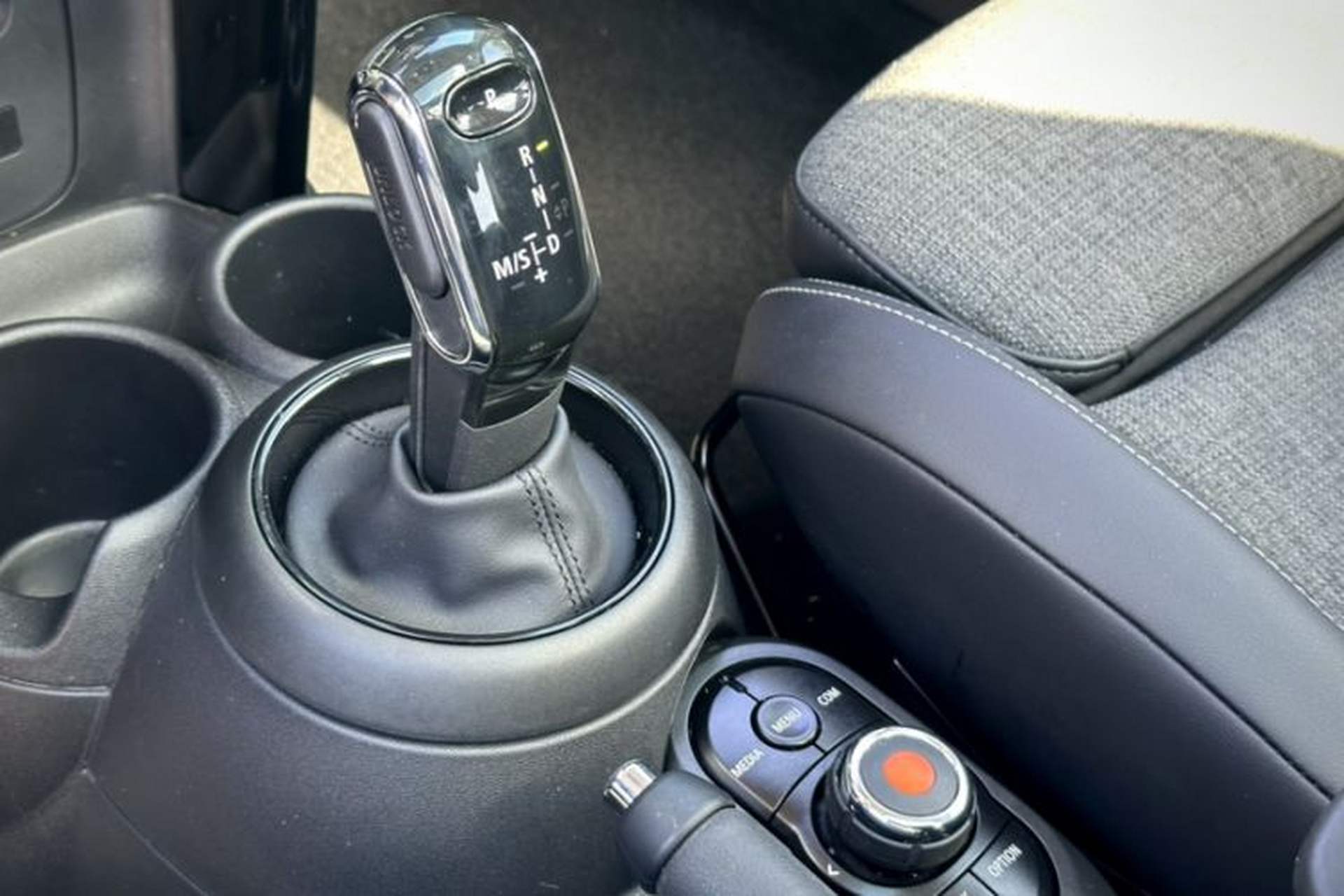 Used MINI 2019 1.5T COOPER Classic Edition Gear Lever