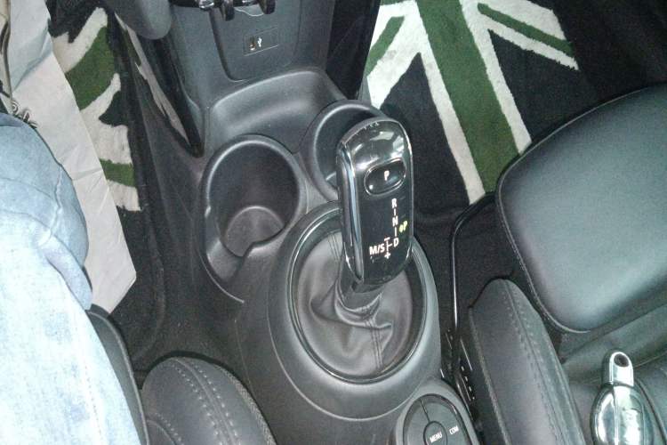 Used MINI 2019 1.5T COOPER CABRIO Artist Gear Lever