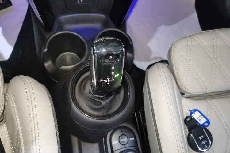 Used MINI 2019 1.5T COOPER CABRIO Artist Gear Lever