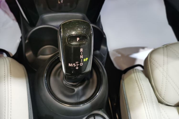 Used MINI 2019 1.5T COOPER CABRIO Artist Gear Lever