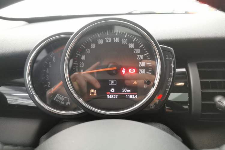 Used MINI 2019 1.5T COOPER Classic Edition Five-Door Version Instrument Cluster