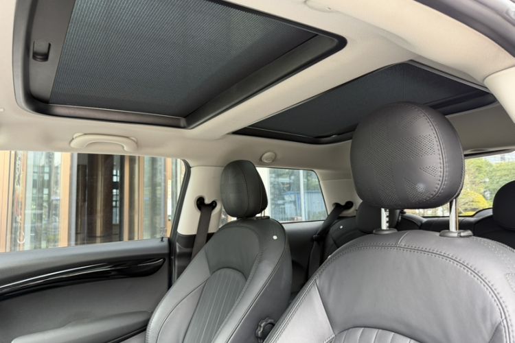 Used MINI 2019 2.0T COOPER S Classic Edition Interior 1