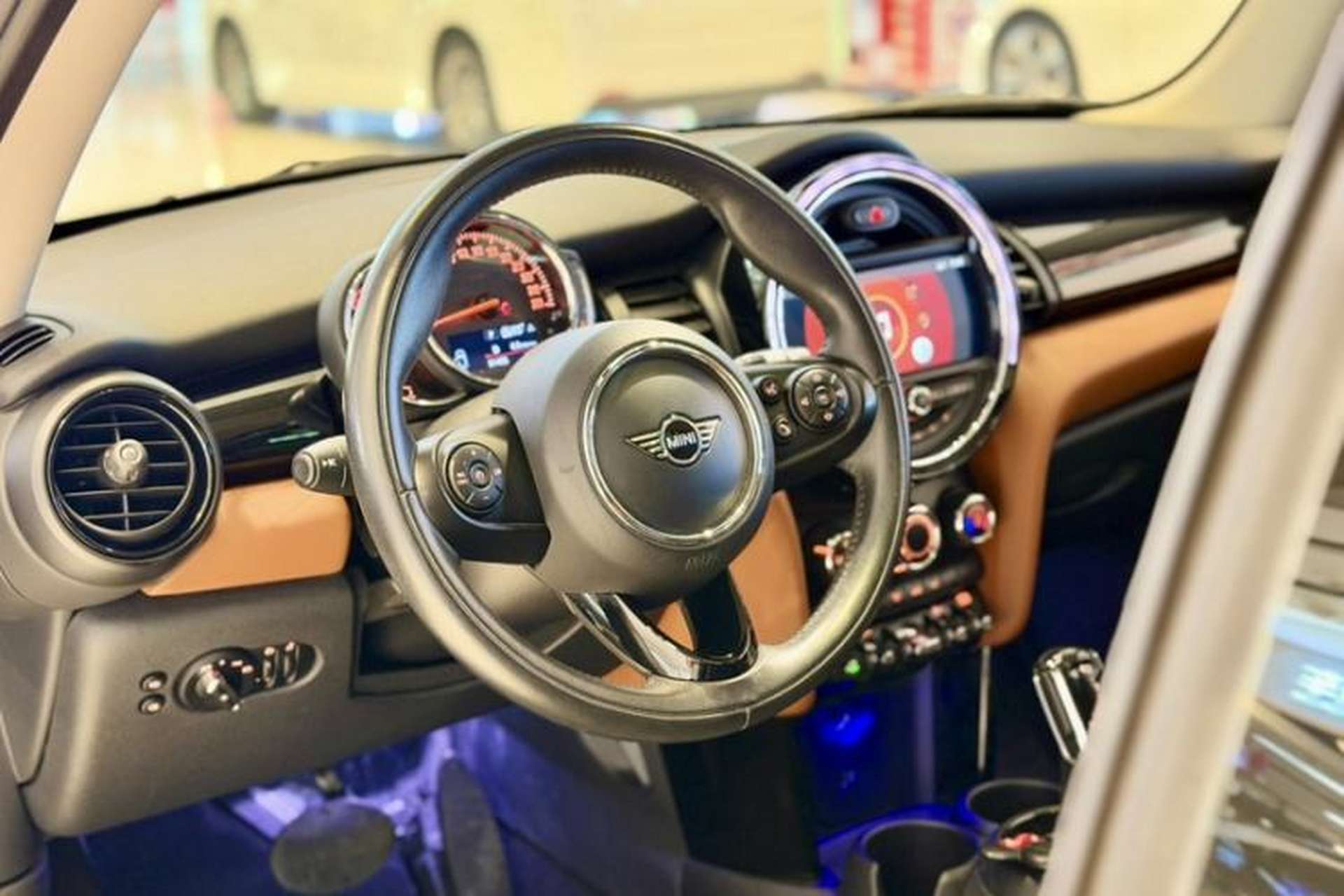 Used MINI 2019 1.5T COOPER Classic Edition Interior 6