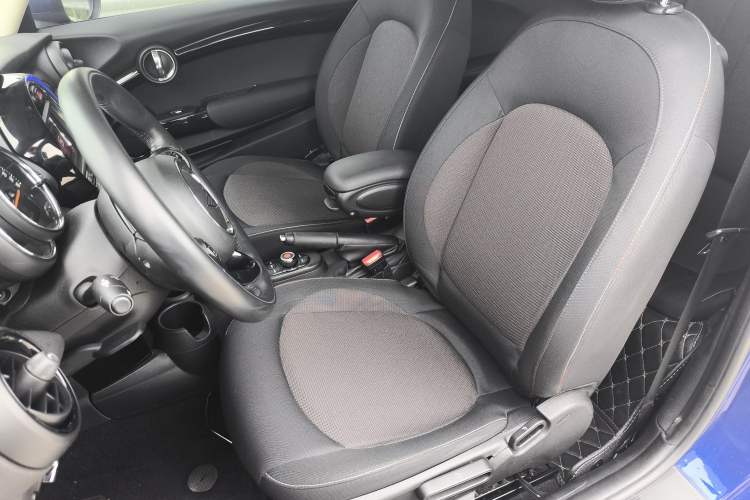 Used MINI 2019 1.5T ONE PLUS Left Front Seat