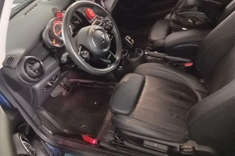 Used MINI 2019 2.0T COOPER S Classic Edition Left Front Seat