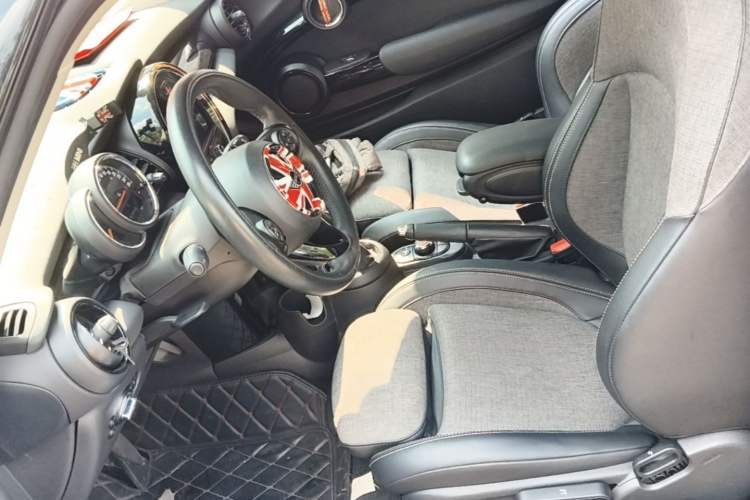 Used MINI 2019 1.5T COOPER Classic Edition Left Front Seat