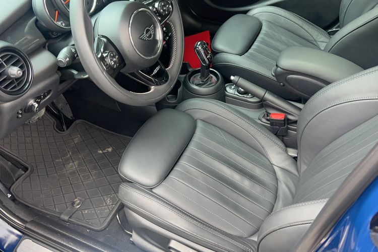 Used MINI 2019 2.0T COOPER S Artist Five-Door Edition Left Front Seat