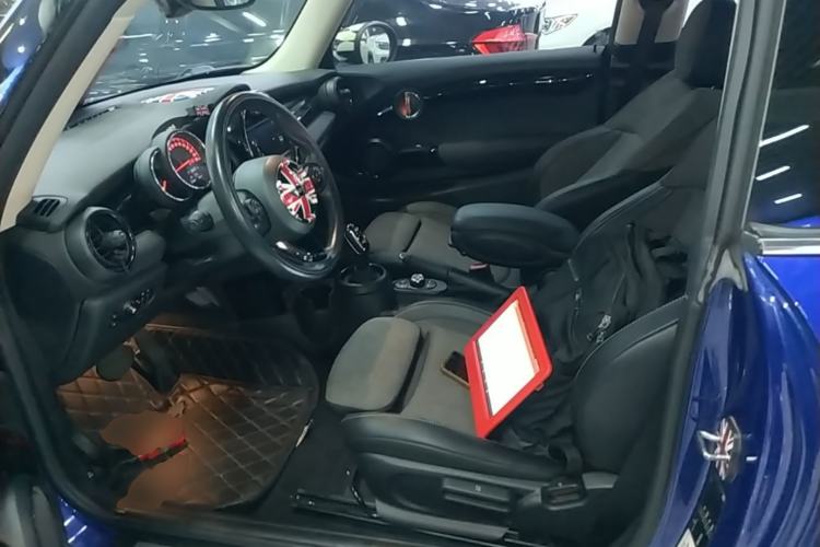 Used MINI 2019 1.5T COOPER Classic Edition Left Front Seat