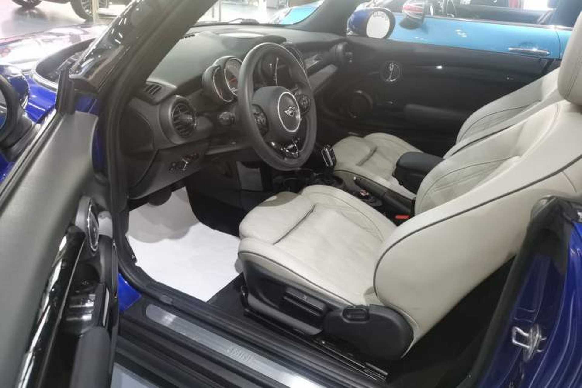 Used MINI 2019 1.5T COOPER CABRIO Artist Left Front Seat