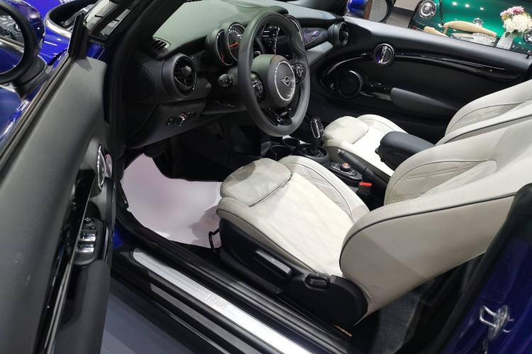 Used MINI 2019 1.5T COOPER CABRIO Artist Left Front Seat
