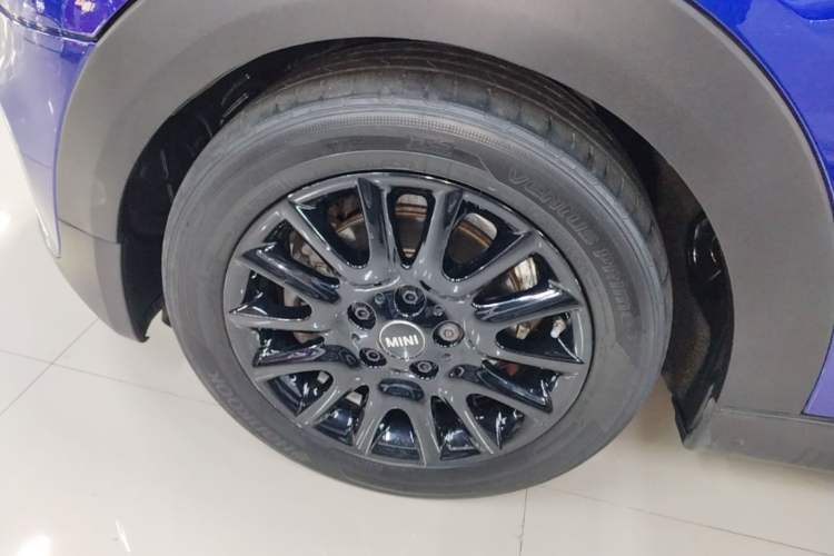 Used MINI 2019 1.5T COOPER Classic Edition Five-Door Version Left Front Wheel Hub