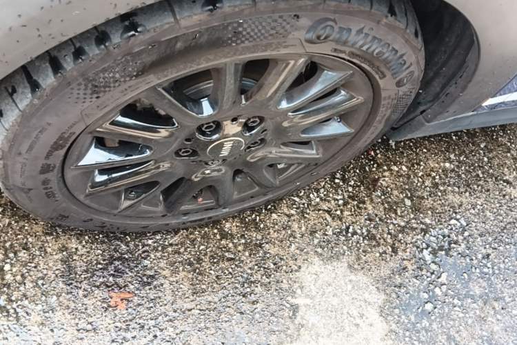 Used MINI 2019 1.5T COOPER Classic Edition Left Front Wheel Hub