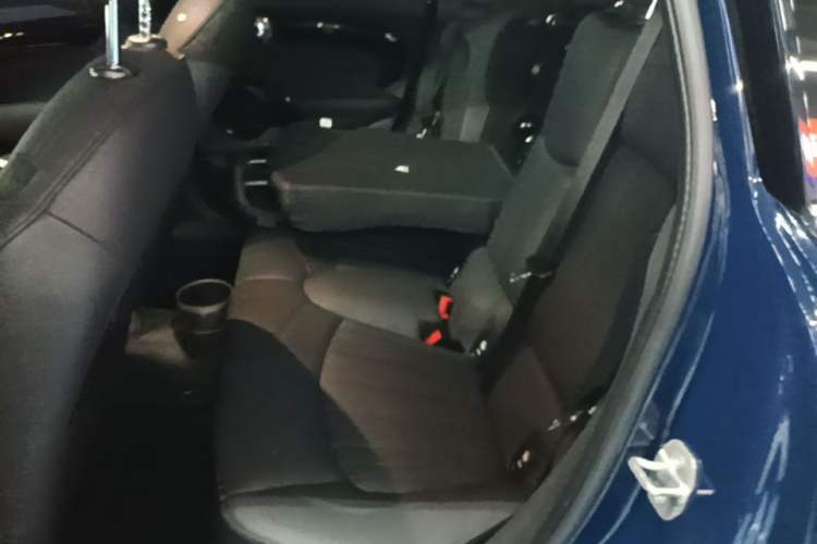 Used MINI 2019 2.0T COOPER S Artist Five-Door Edition Left Rear Seat