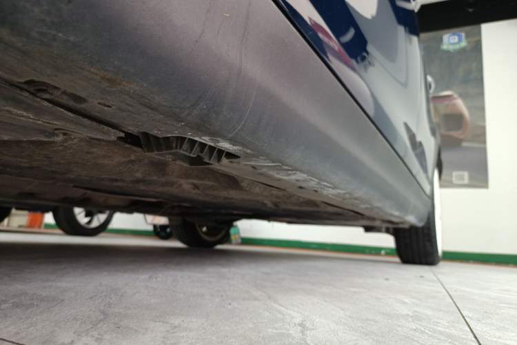 Used MINI 2019 2.0T COOPER S Artist Five-Door Edition Left Side Sill