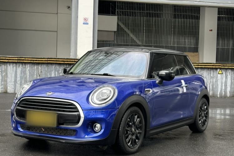 Used MINI 2019 1.5T COOPER Classic Edition Guazi used car, China used car export, Used car for sale, Used MINI cars, Cheapest cars for sale