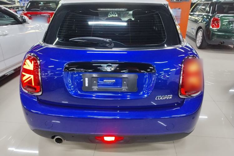 Used MINI 2019 1.5T COOPER Classic Edition Five-Door Version Rear