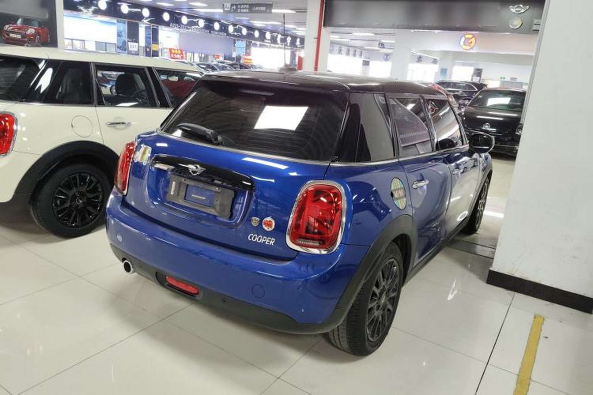 Used MINI 2019 1.5T COOPER Classic Edition Five-Door Version Rear Right 45 Deg