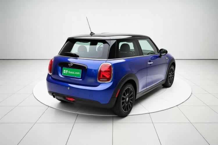 Used MINI 2019 1.5T COOPER Classic Edition Rear Right 45 Deg