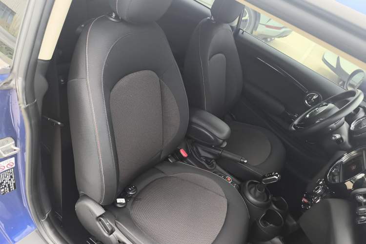 Used MINI 2019 1.5T ONE PLUS Right Front Seat