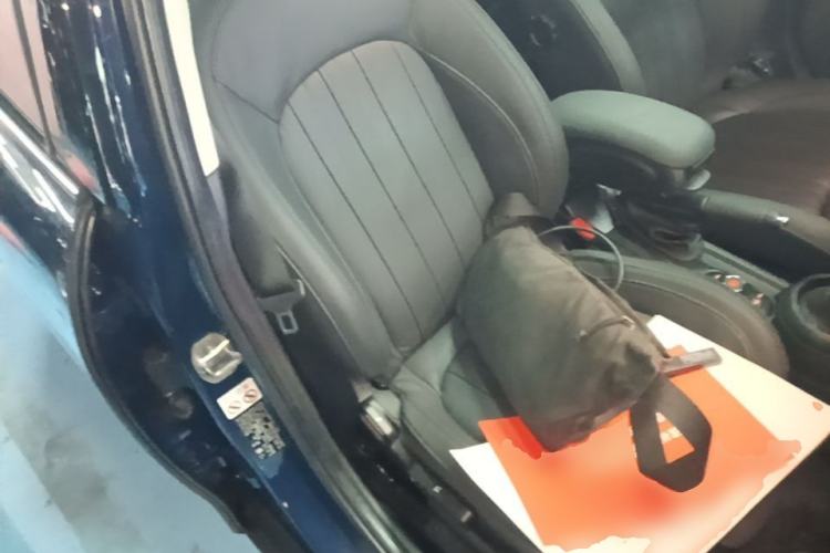 Used MINI 2019 2.0T COOPER S Artist Five-Door Edition Right Front Seat