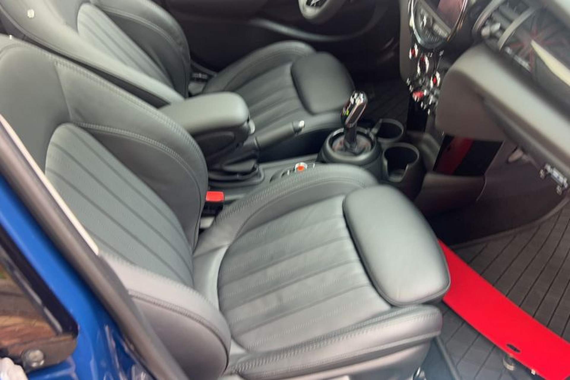 Used MINI 2019 2.0T COOPER S Artist Five-Door Edition Right Front Seat