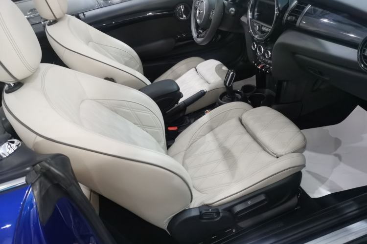Used MINI 2019 1.5T COOPER CABRIO Artist Right Front Seat