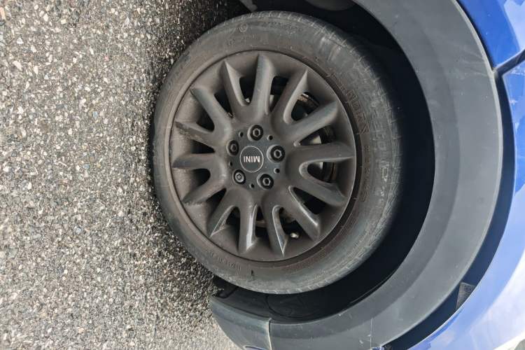 Used MINI 2019 1.5T COOPER Classic Edition Right Front Wheel Hub