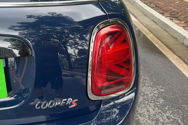 Used MINI 2019 2.0T COOPER S Artist Five-Door Edition Right Rear Taillight
