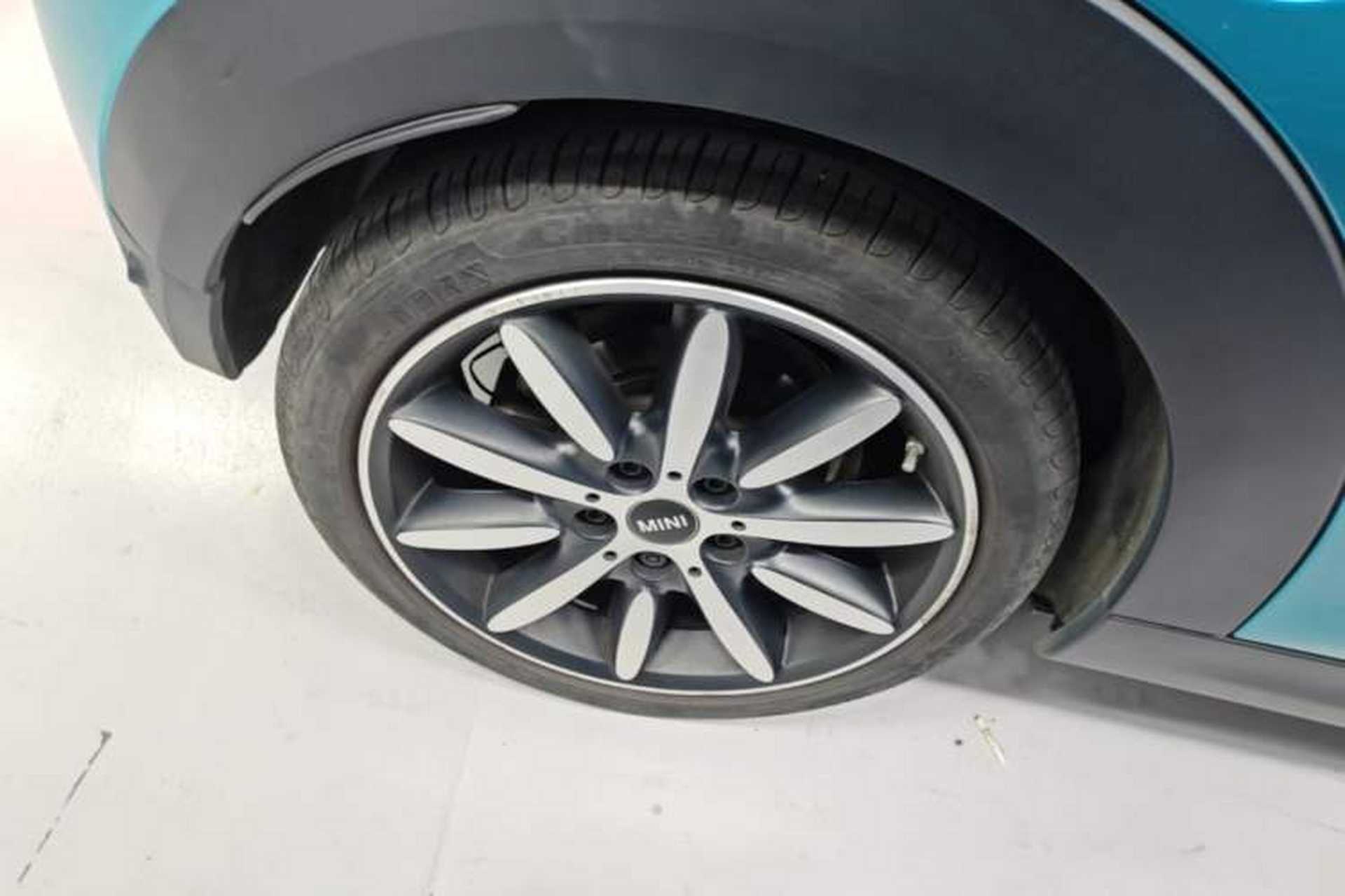 Used MINI 2019 1.5T COOPER CABRIO Artist Right Rear Wheel Hub