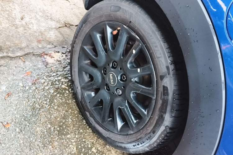 Used MINI 2019 1.5T COOPER Classic Edition Right Rear Wheel Hub