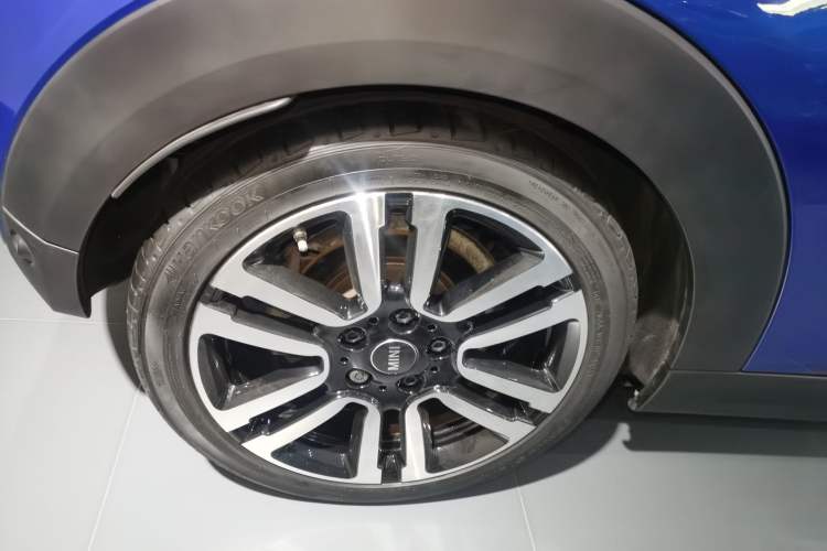 Used MINI 2019 1.5T COOPER CABRIO Artist Right Rear Wheel Hub