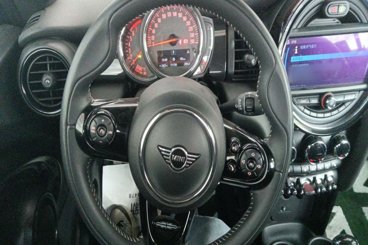 Used MINI 2019 1.5T COOPER CABRIO Artist Steering Wheel