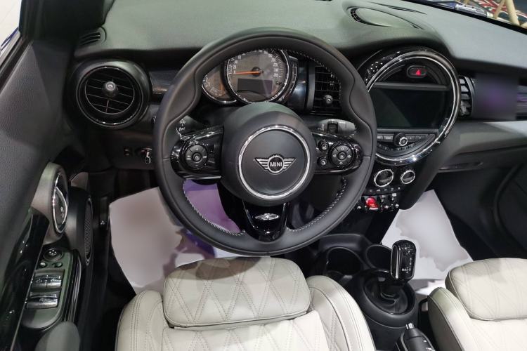 Used MINI 2019 1.5T COOPER CABRIO Artist Steering Wheel