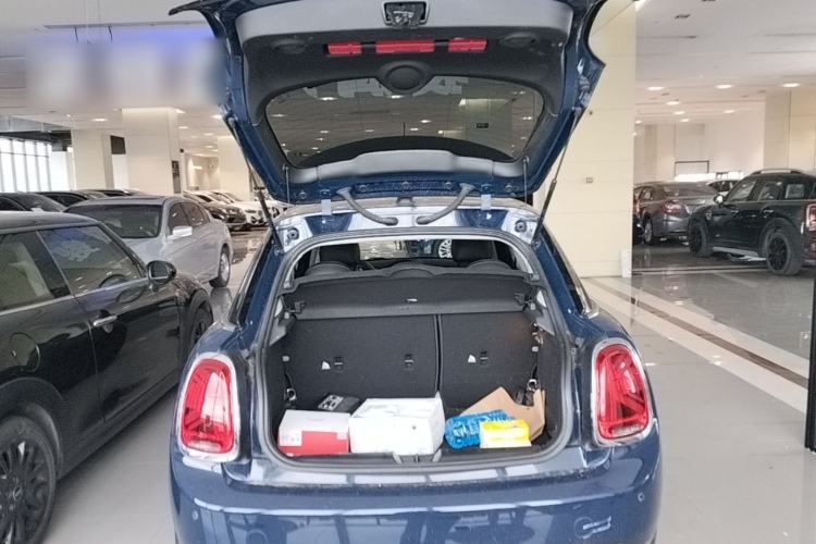Used MINI 2019 1.5T COOPER Artist Five-Door Edition Trunk