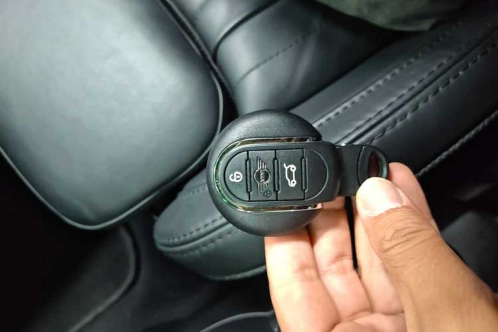 Used MINI 2019 1.5T COOPER CABRIO Artist Vehicle Key