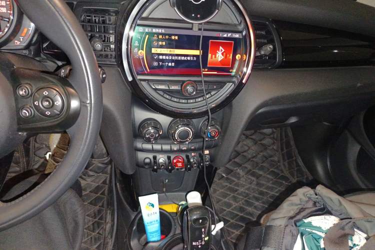 Used MINI 2019 1.5T COOPER Classic Edition Five-Door Version Audio And AC Panel