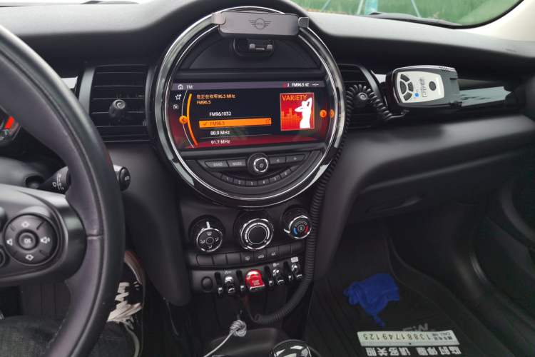 Used MINI 2019 1.5T COOPER Classic Edition Audio And AC Panel