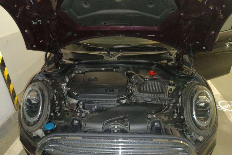 Used MINI 2019 1.5T COOPER Classic Edition Five-Door Version Engine Bay