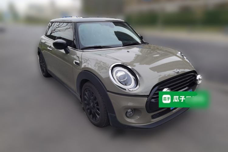 Used MINI 2019 1.5T COOPER Classic Edition Front Right 45 Deg