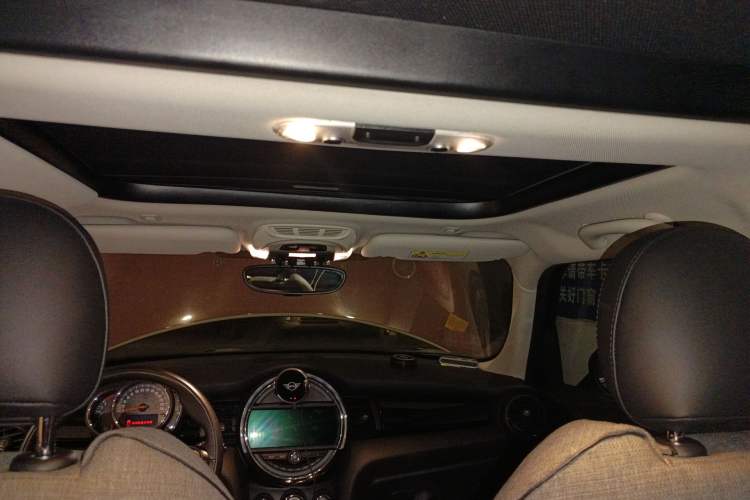 Used MINI 2019 1.5T COOPER Classic Edition Five-Door Version Headliner