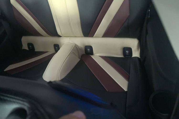 Used MINI 2019 1.5T COOPER Classic Edition Interior 1